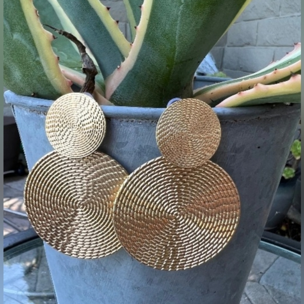 Gold Round Earrings - Picture 8 of 11